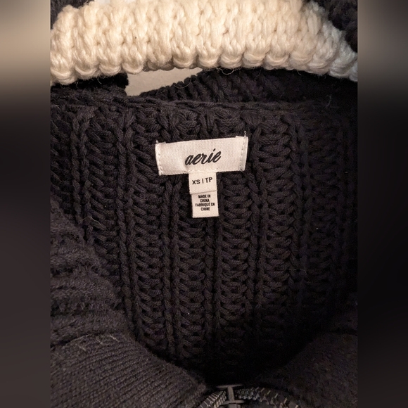 Aerie Full Zip Chunky Knit Cozy Cropped Sweater - Picture 3 of 6